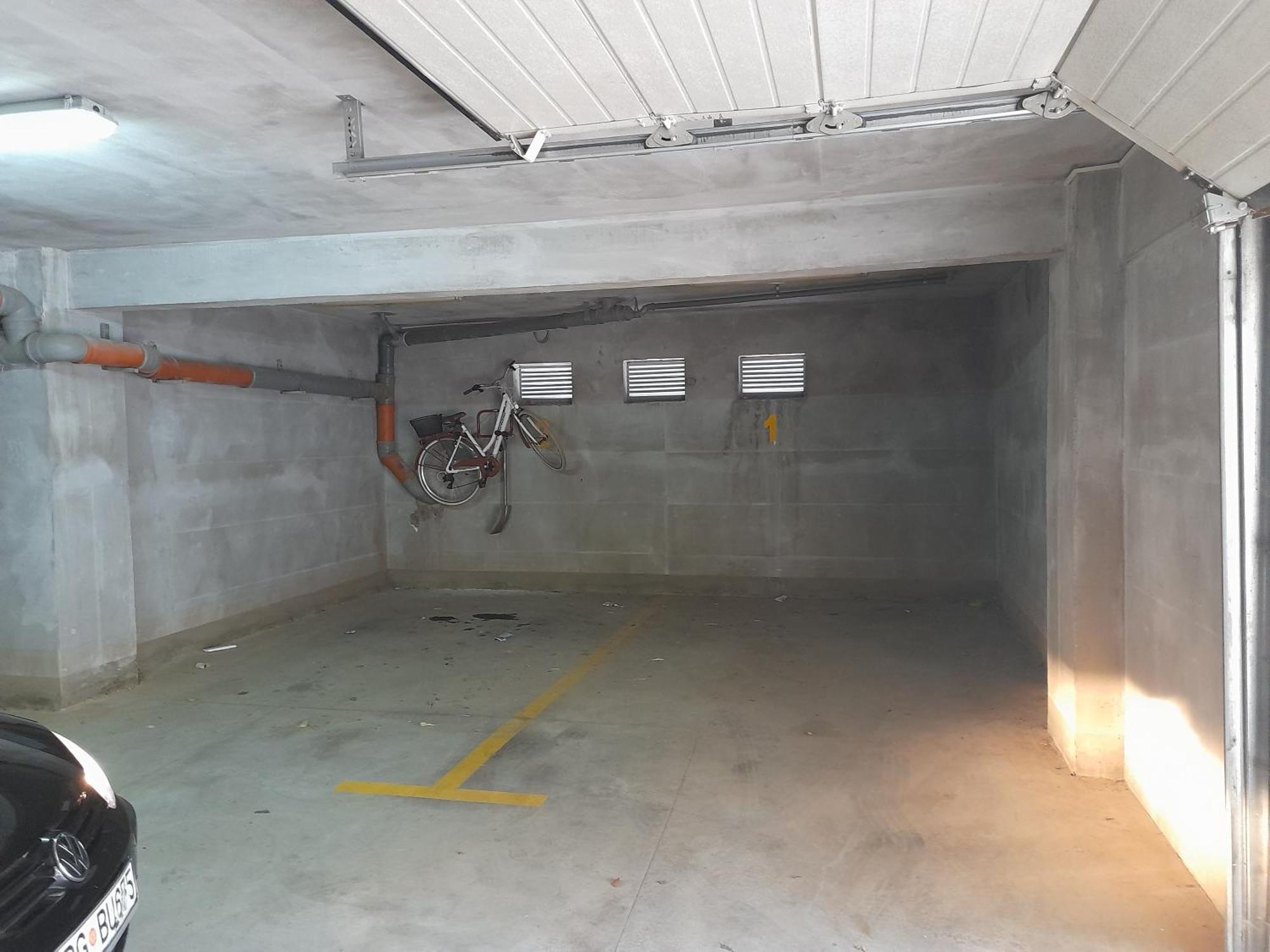 Apartment Apartman D&p With Garage *