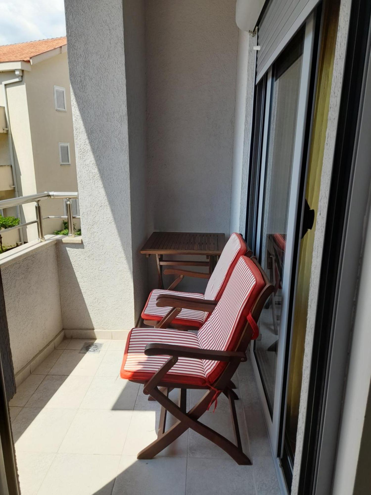 Apartman D&p With Garage Budva